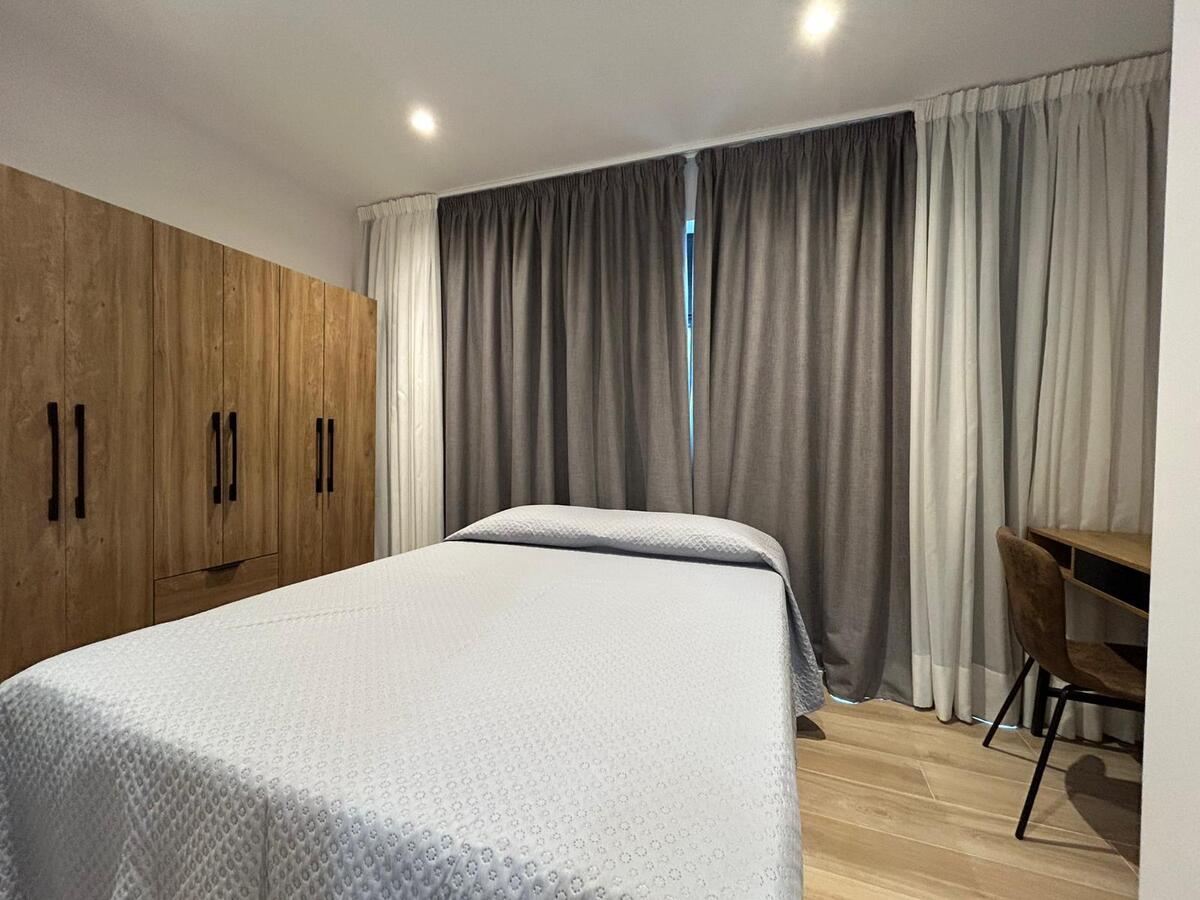 MITRA Sarria Living Suite 2 - 2